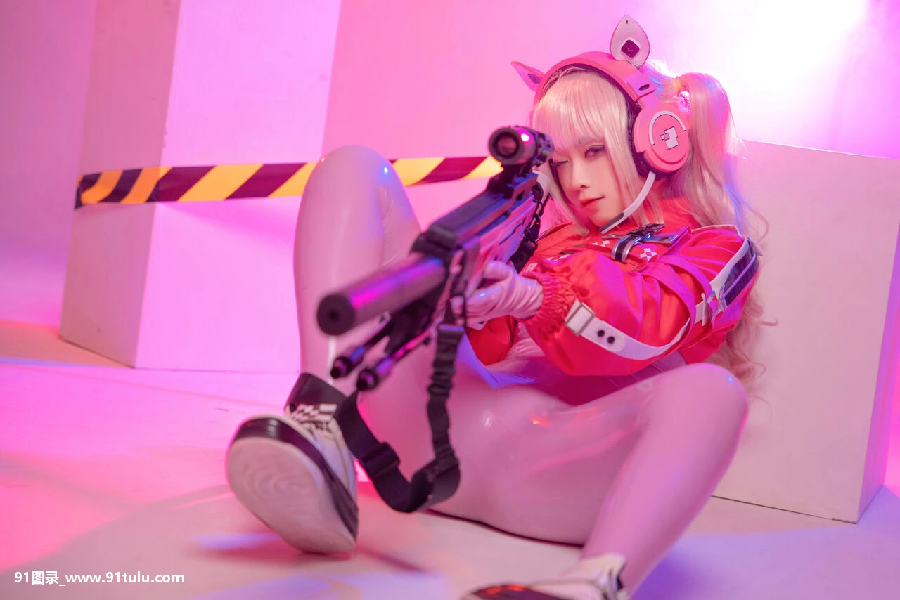 NIKKE Alice [20P][校园 露出]