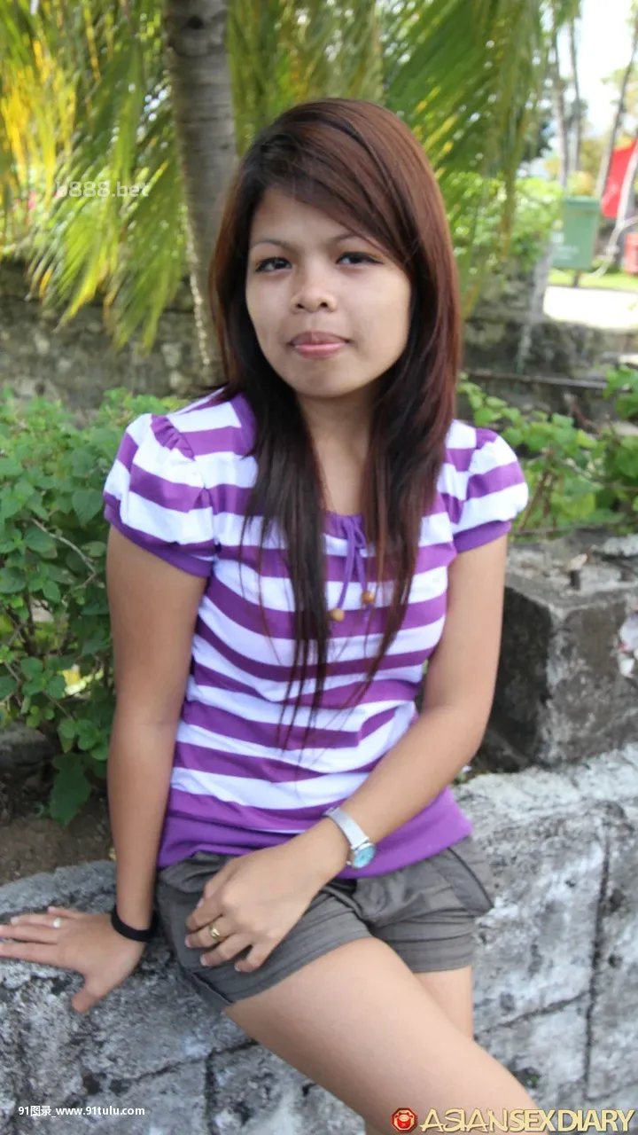 Filipina first timer leaks jizz from her bush after POV sex with a traveler [14P][ま ふま ふ ライブ 写真]