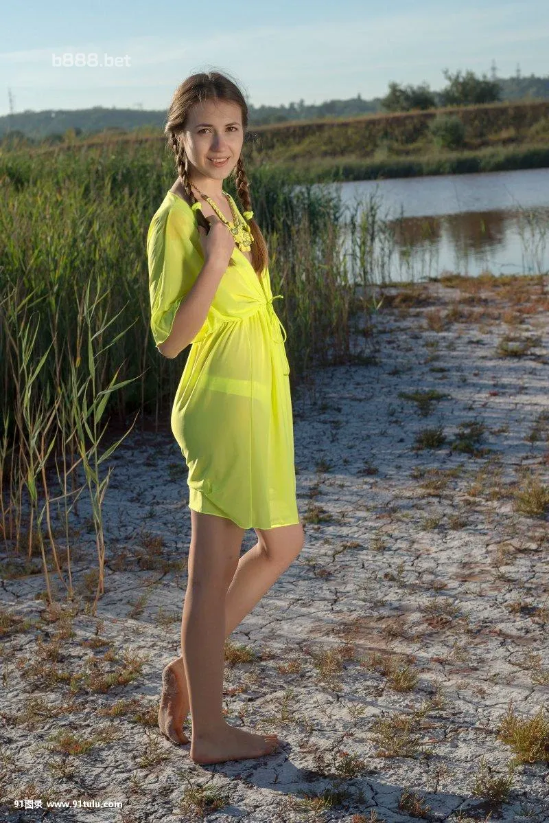 赫里扎特马海滩 [26P][キット カット 写真 値段]