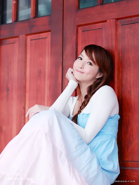 窈窕素女靓丽青春 [12P][写真 ポーズ 全身 男]