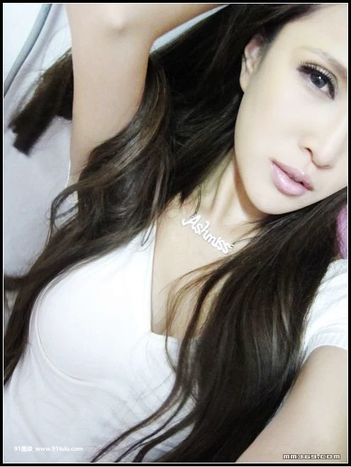 爱秀项链的富二代小公主 [10P][七五三 写真 福岡]