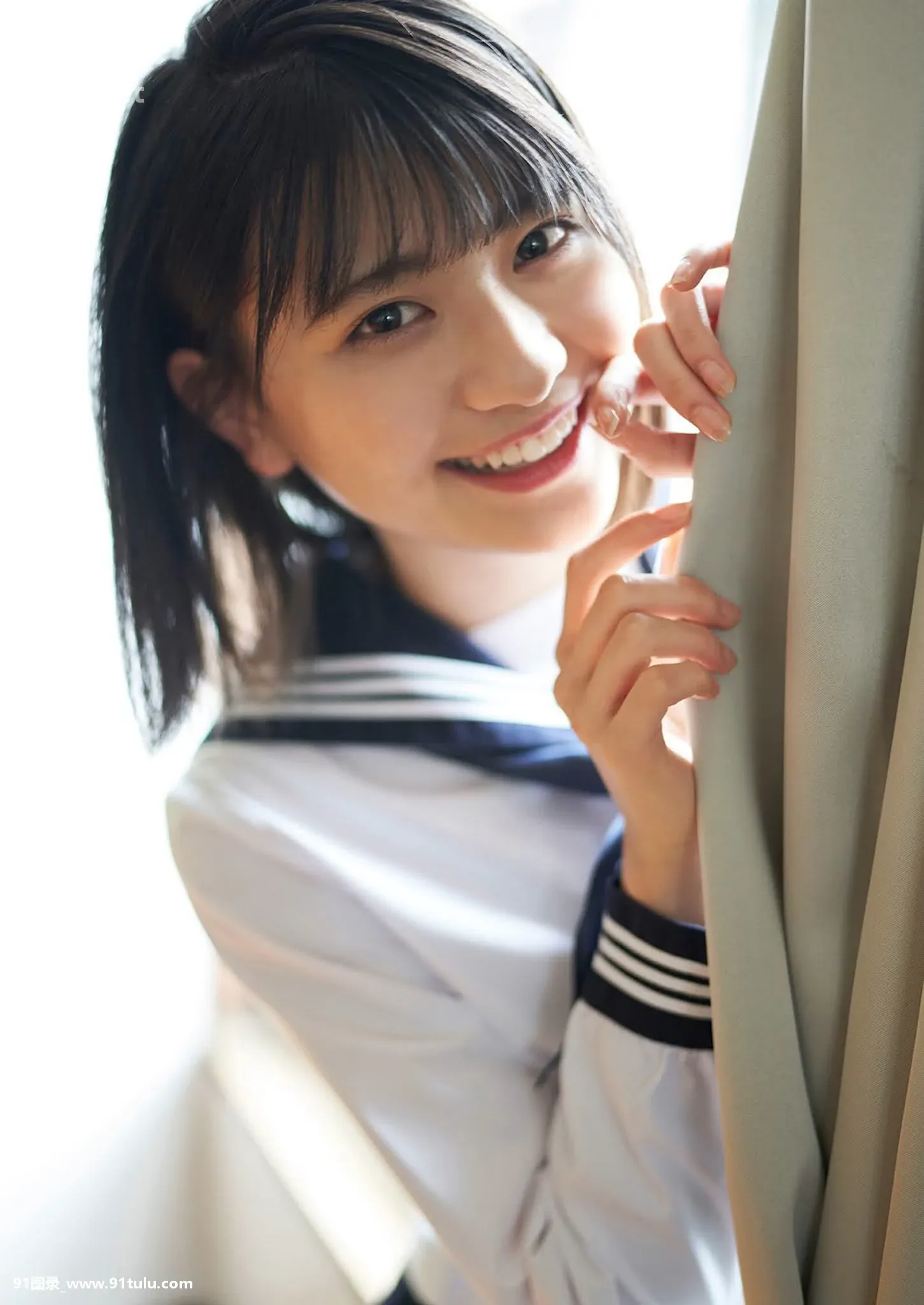 Minami Yamada 山田南実, Young Jump 2021 No.04 05 [13P][ウェルカム ボード 写真 テンプレート 無料]