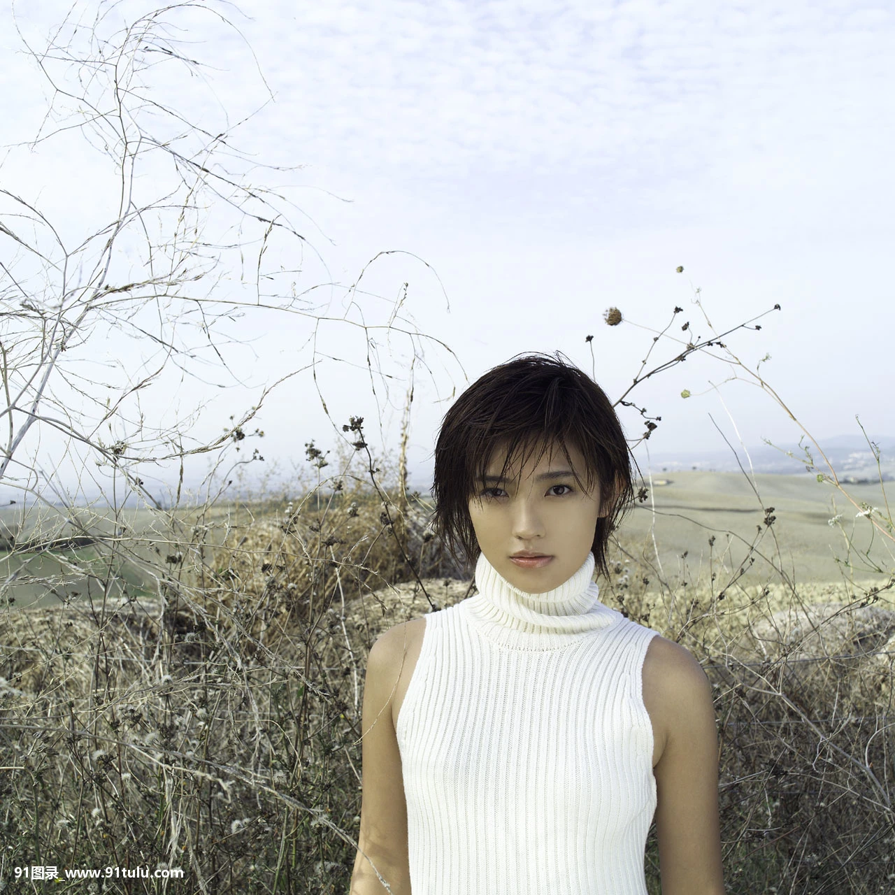 SF No.144 Mari Hoshino(星野真里) [20P][写真 全身 下 から]