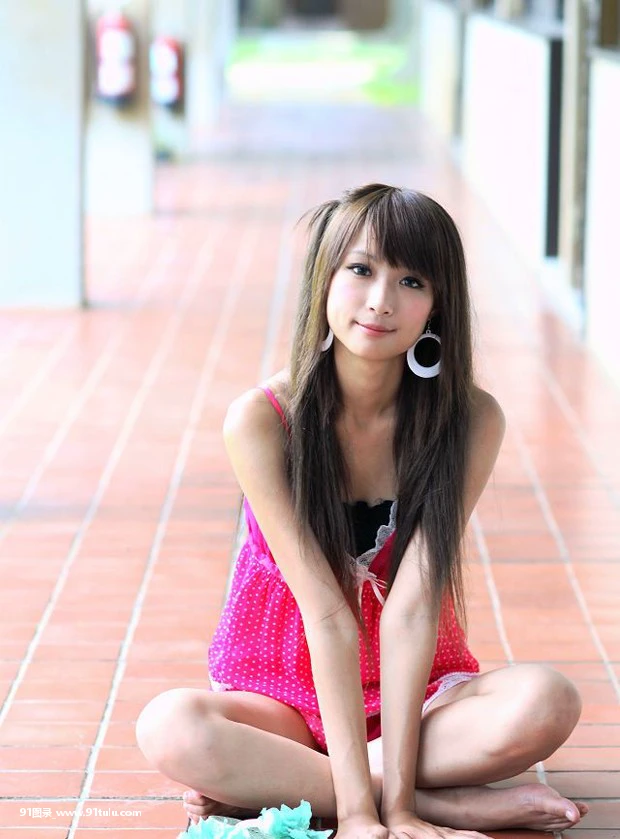 美丽长腿美女金美姬清纯写真照 [8P][little star kanna15 橋本 環 奈 写真 集]