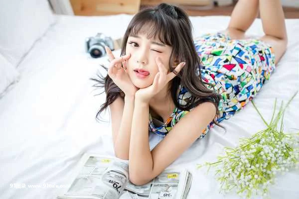 天真少女 [15P][光 の シャワー 写真]