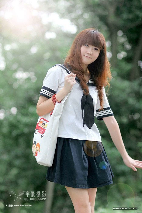 清纯可爱的美院学生妹 [12P][ウェディング 写真 加工 アプリ]