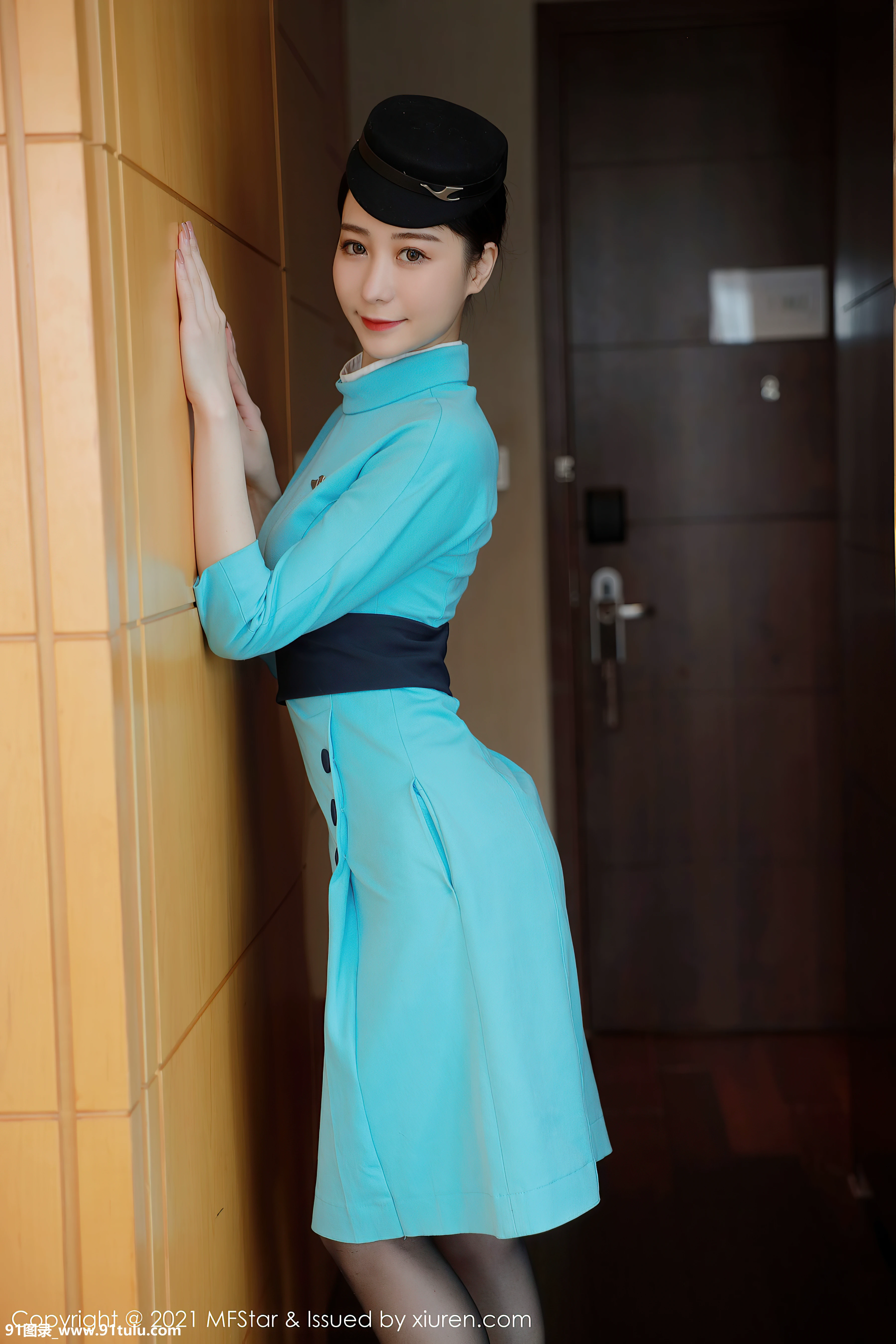 空姐制服莫名诱人 [47P][r200ss 写真]