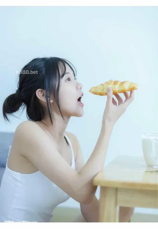 青春小可爱 [13P][全裸 お見合い]