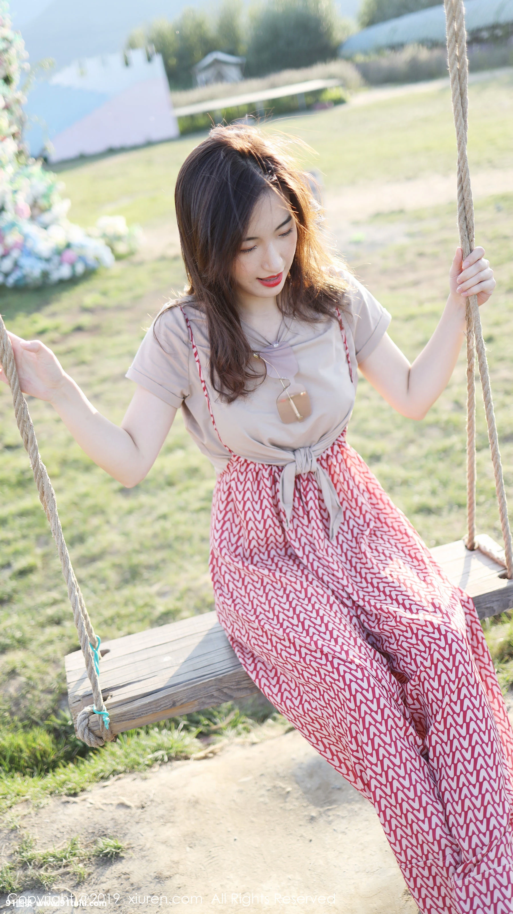 室外清新甜美风格之艺儿拿铁Ⅱ [31P][街拍 平底鞋 微博]