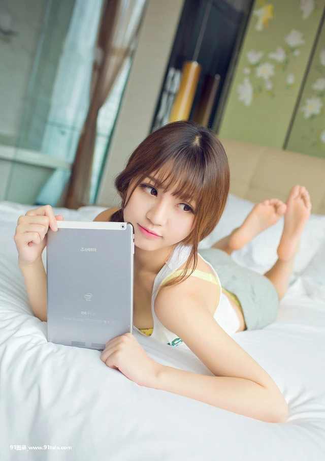 可爱小猫女Pad代言小俊俏写真 [11P][ジョンフォードポイント 馬 写真]