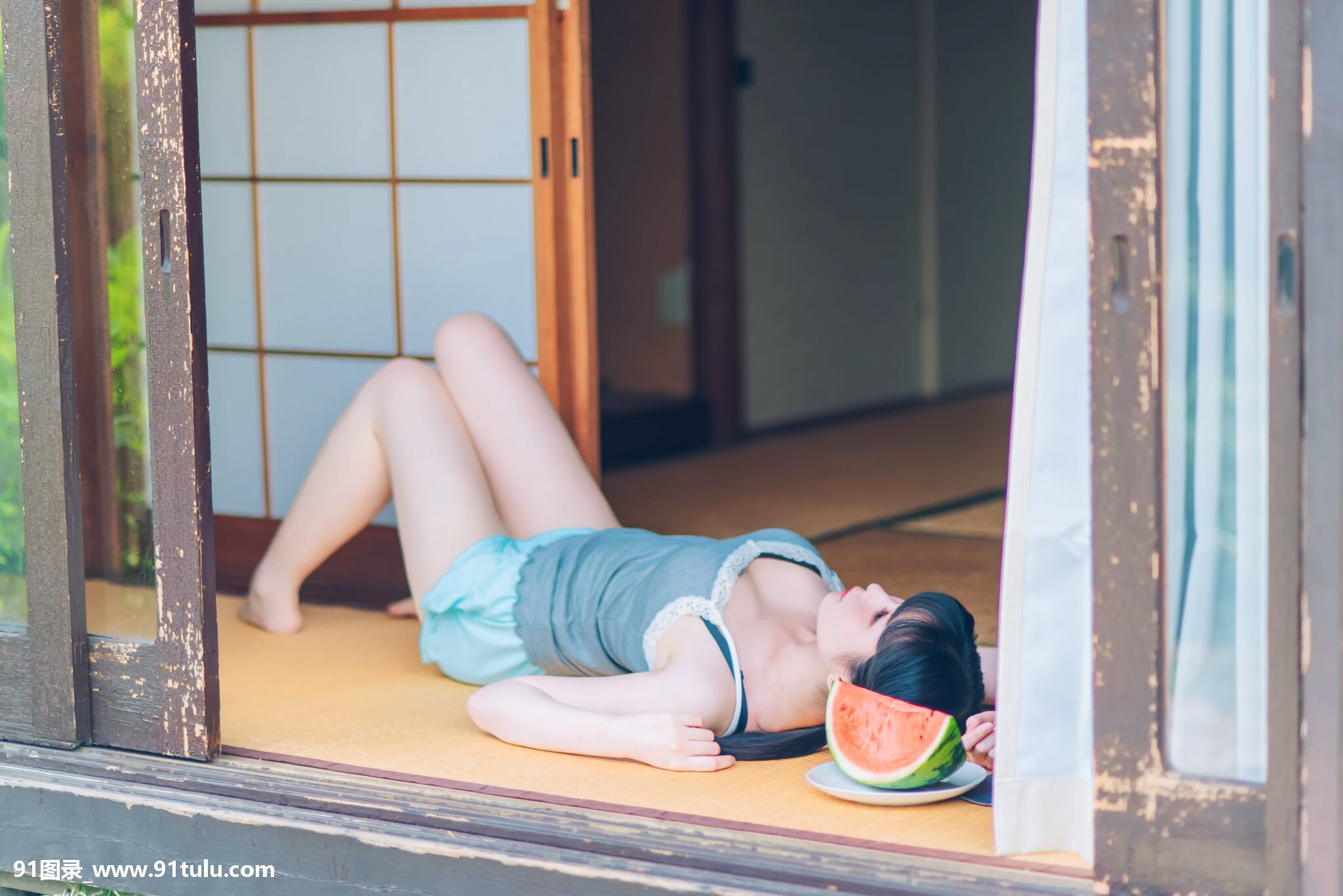 美女写真 [23P][インスタ ストーリー 写真 背景 色]