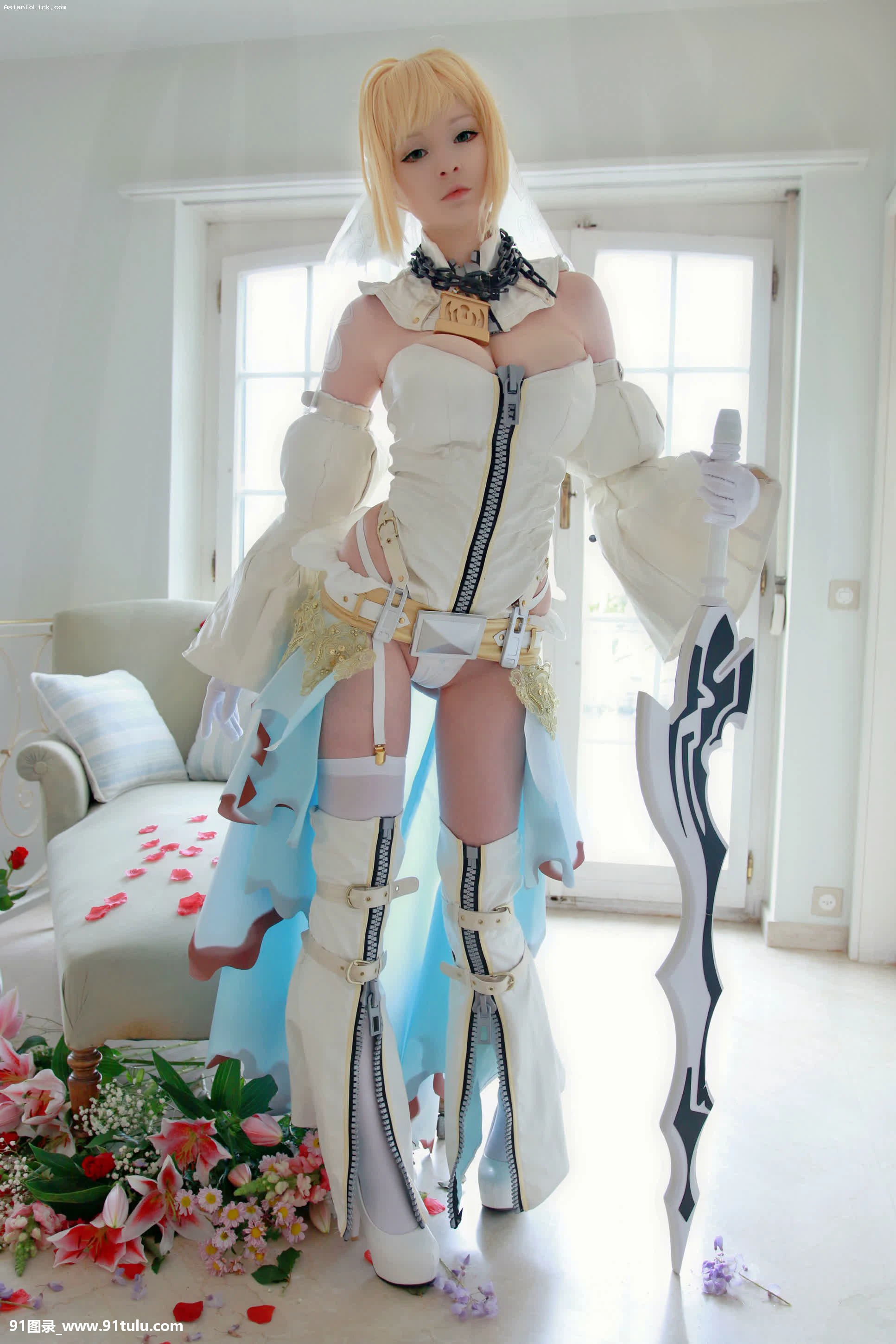 Nero Bride   Hidori Rose Nude Cosplay [23P][あの 写真 集 予約]