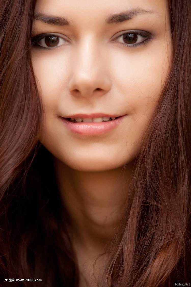 短袜更加凸显好身材 [24P][阿片窟 写真]