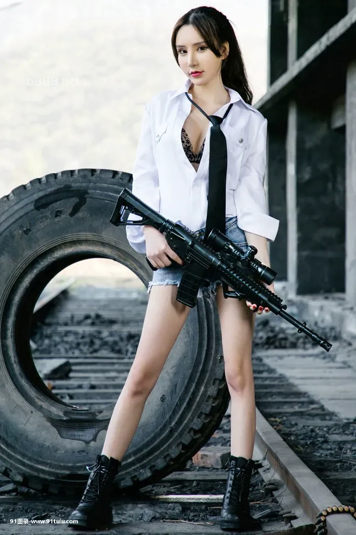 极品御姐周于希吃鸡战场上演绝对诱惑 [65P][青山知可子 写真]