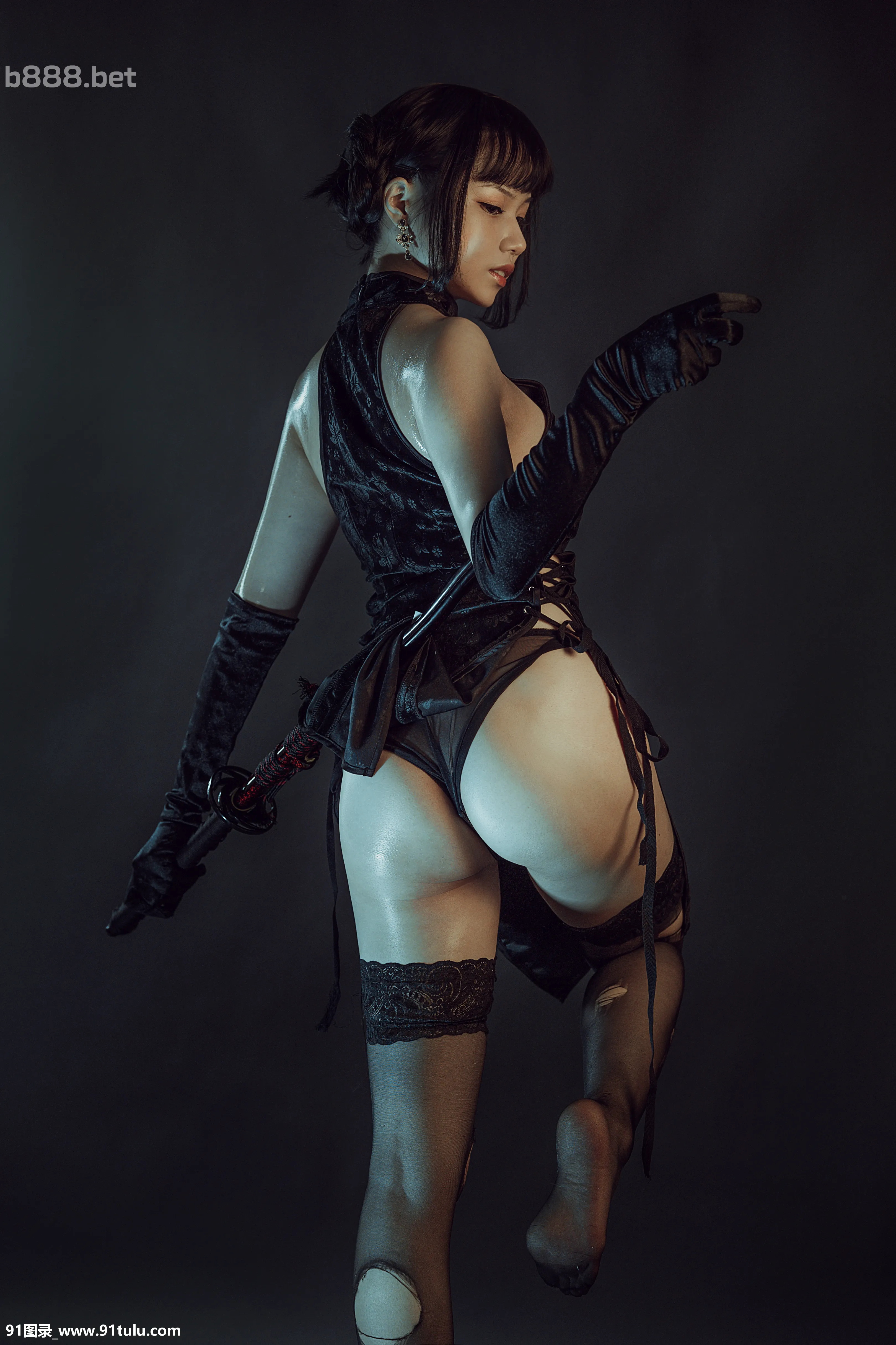 穿旗袍耍剑 [32P][ig 露点]